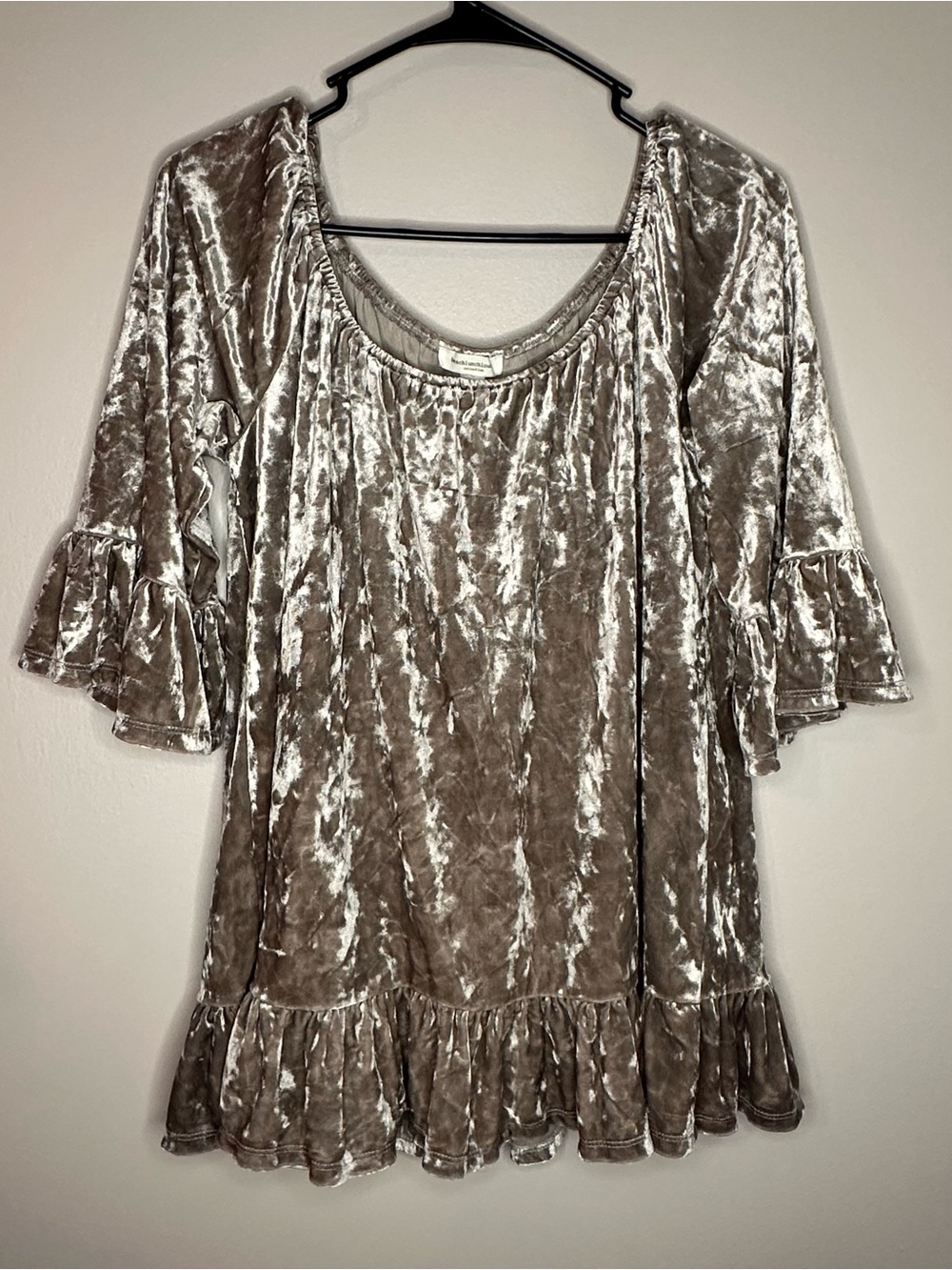 beachlunchlounge Crushed Velvet Ruffle-Hem Tunic in Taupe